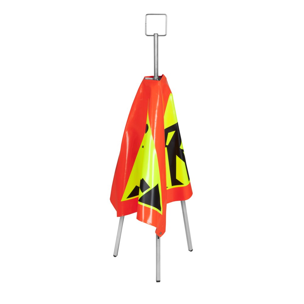 ZDR 040 - "Pyramid" extendable road sign